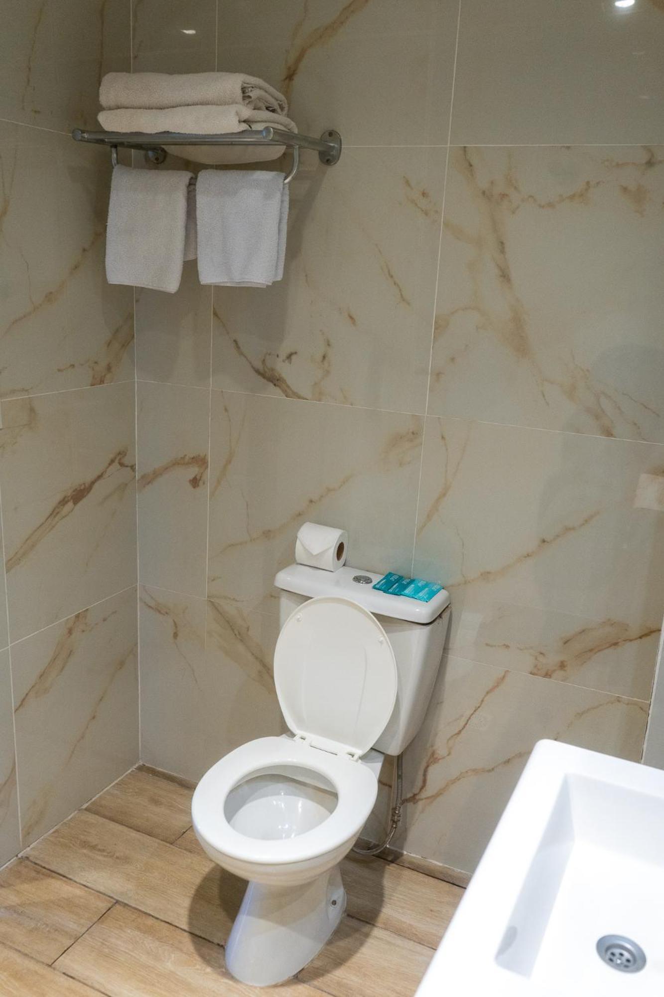 Hotel City Posadas Kültér fotó