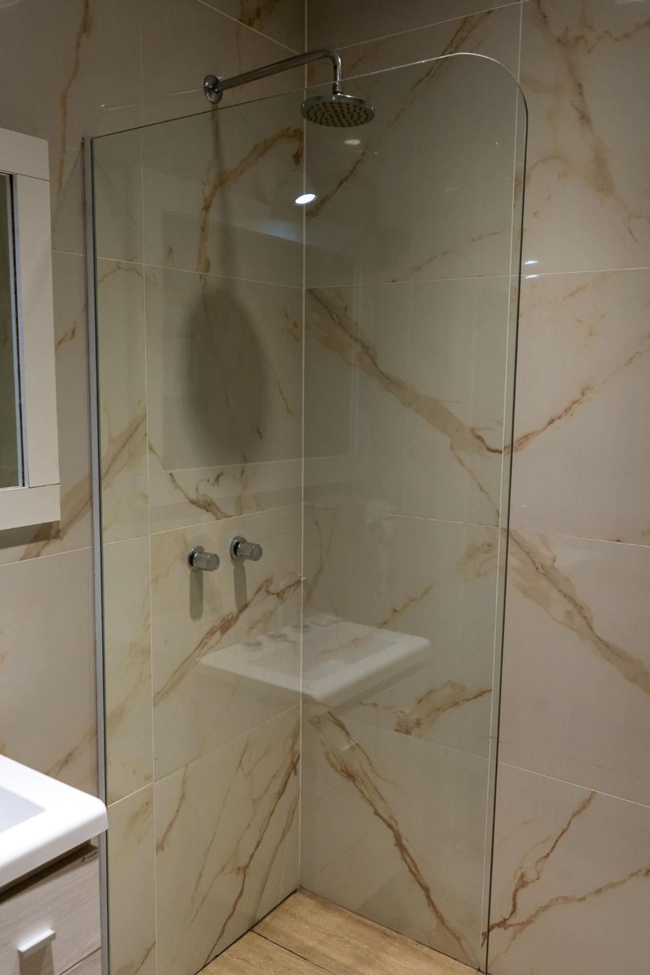 Hotel City Posadas Kültér fotó